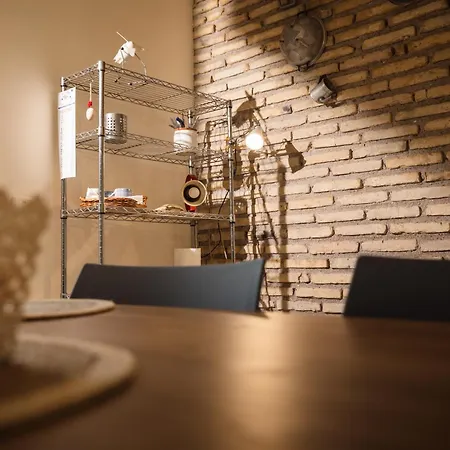 Two-room Apt. Under The Aqueduct's Arch In Pigneto شقة روما